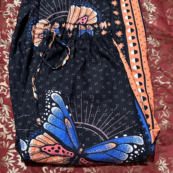 Floral Patterned Two-Piece Set - Picture 6 of 7